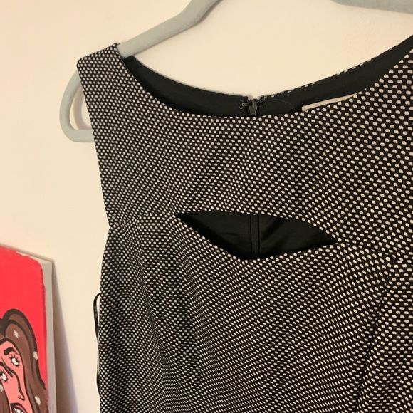 Black and white polka dotted formal dress - Picture 2 of 2